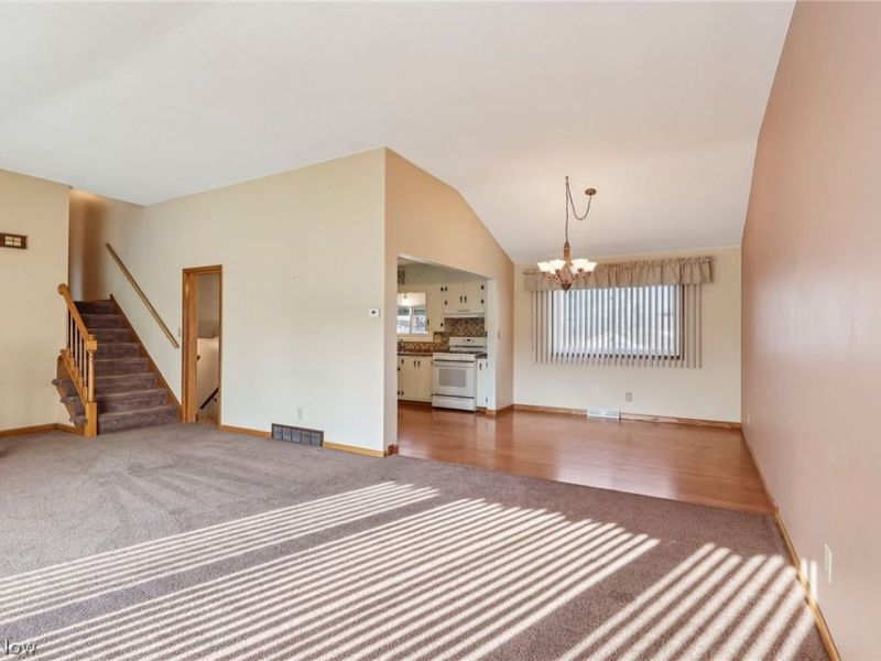 7100 Trevor Lane, Parma, OH 44129 Photo 6