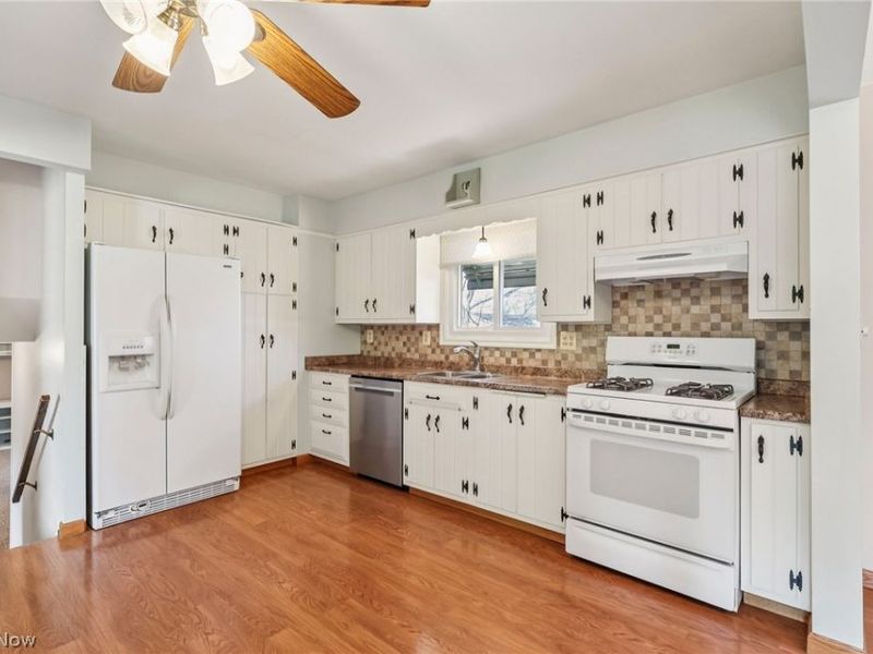 7100 Trevor Lane, Parma, OH 44129 Photo 9