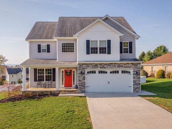 3885 CADET CT, PENN LAIRD, VA 22846