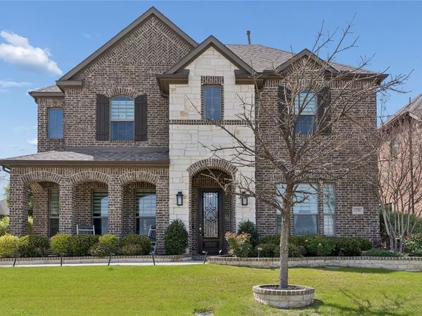12701 Mercer Parkway, Farmers Branch, TX 75234