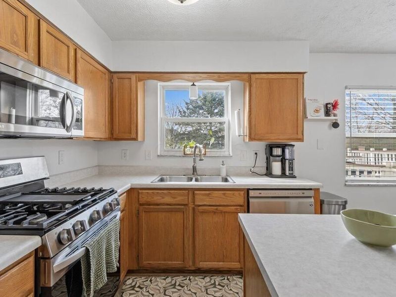 7397 Olympic Club Court , Pickerington, OH 43147 Photo 8