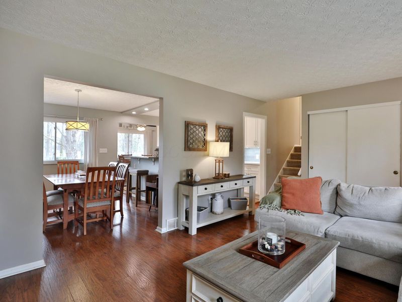 7044 Linworth Road, Columbus, OH 43235 Photo 10