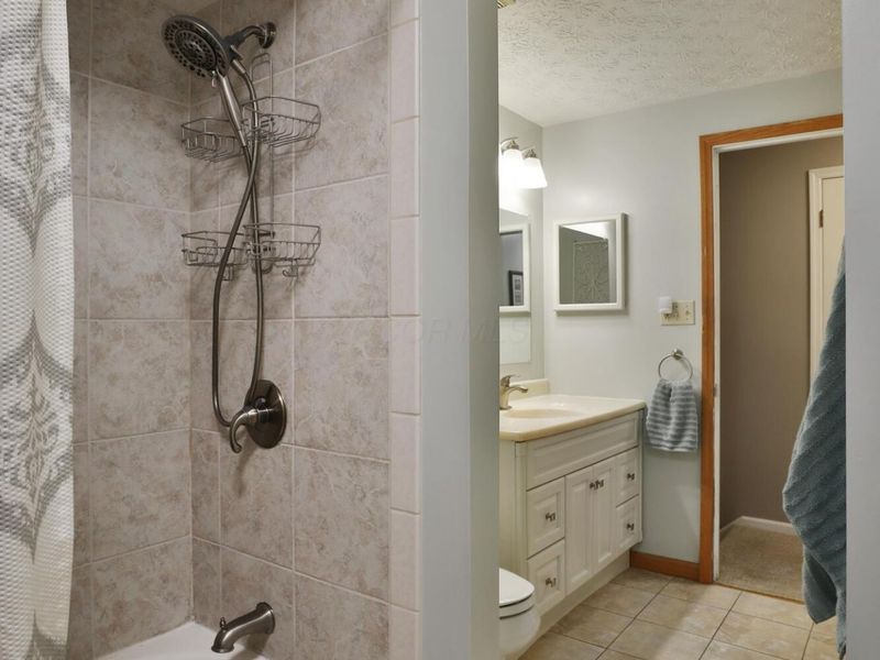 7044 Linworth Road, Columbus, OH 43235 Photo 23