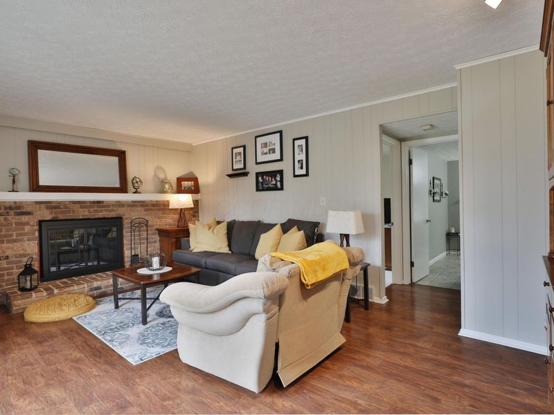 7044 Linworth Road, Columbus, OH 43235 Photo 31