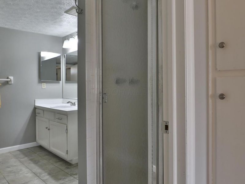 7044 Linworth Road, Columbus, OH 43235 Photo 36