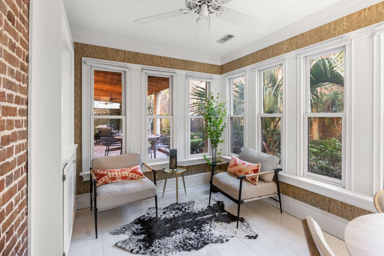 49 Smith Street Photo 18