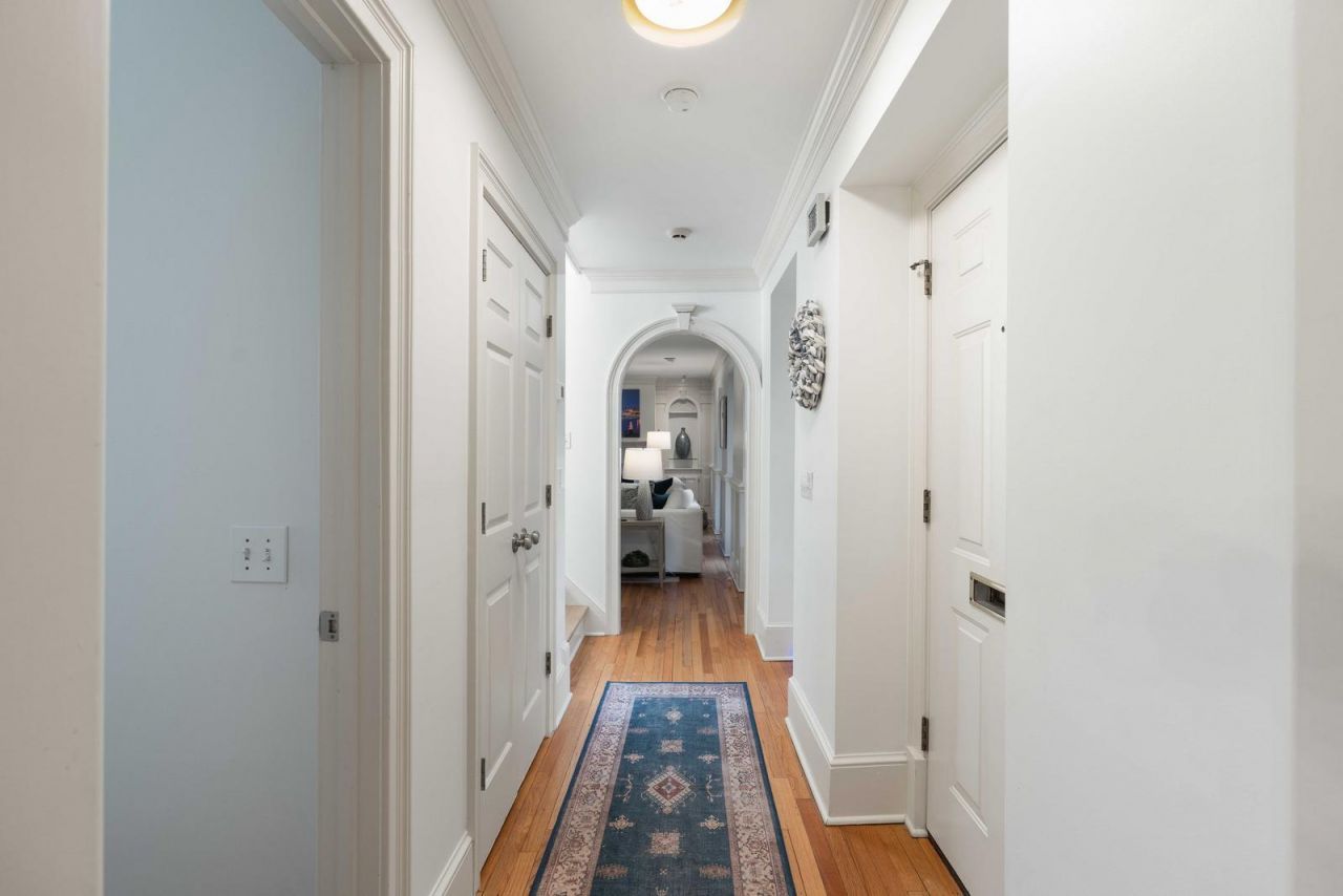 49 Smith Street Photo 26