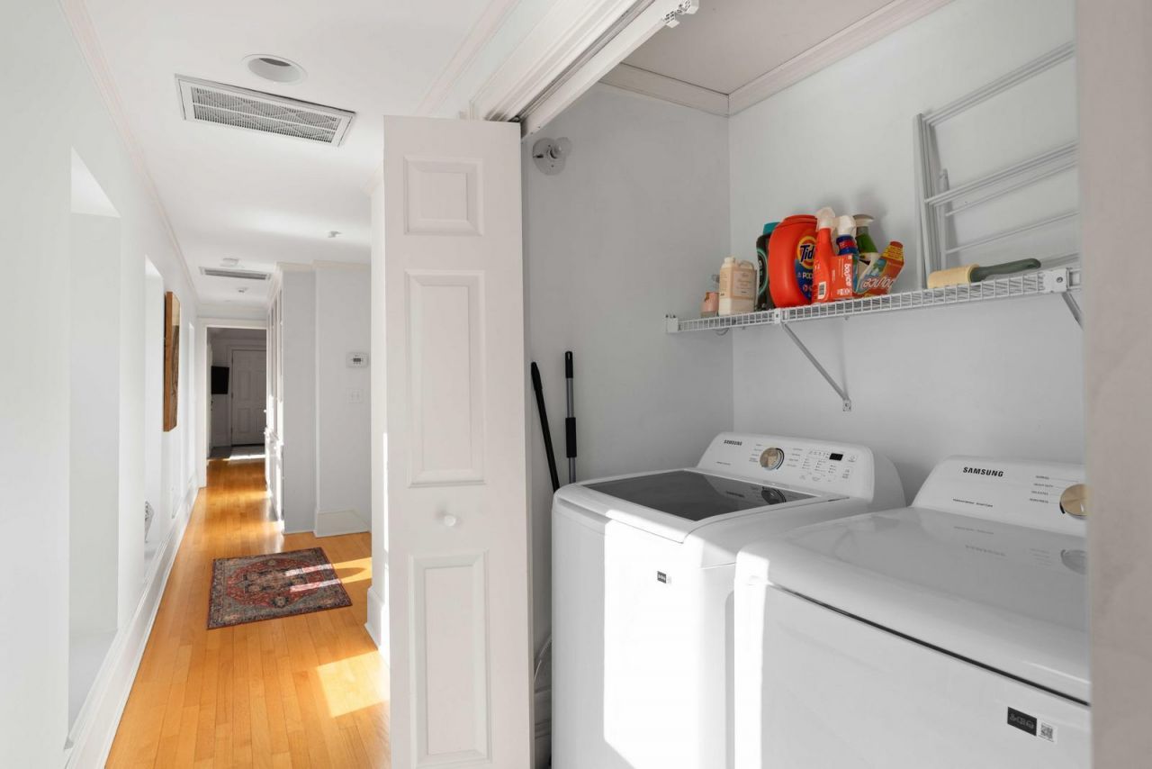 49 Smith Street Photo 29