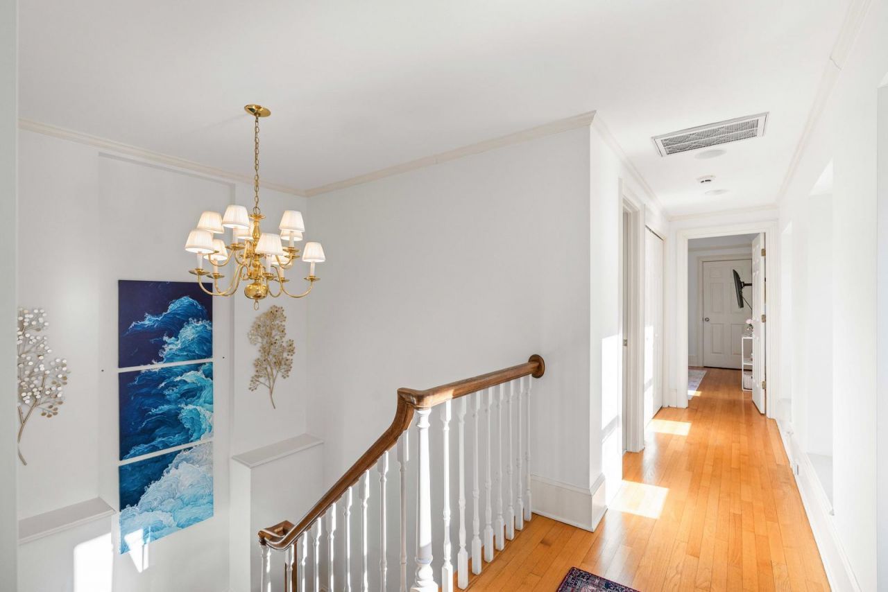 49 Smith Street Photo 30