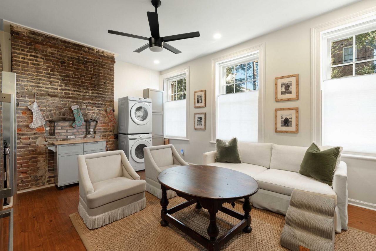 49 Smith Street Photo 38