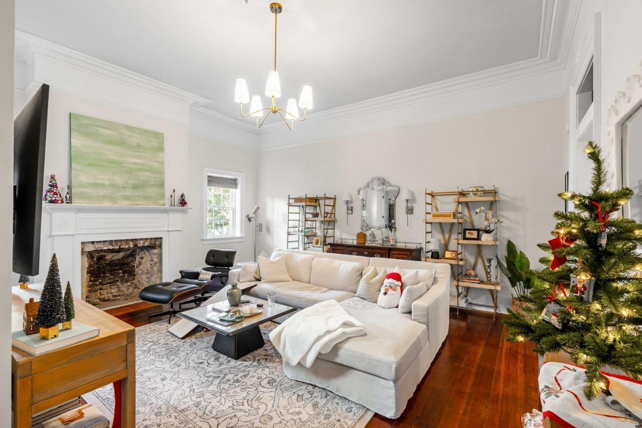 49 Smith Street Photo 45