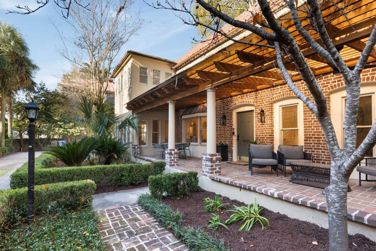 49 Smith Street Photo 5