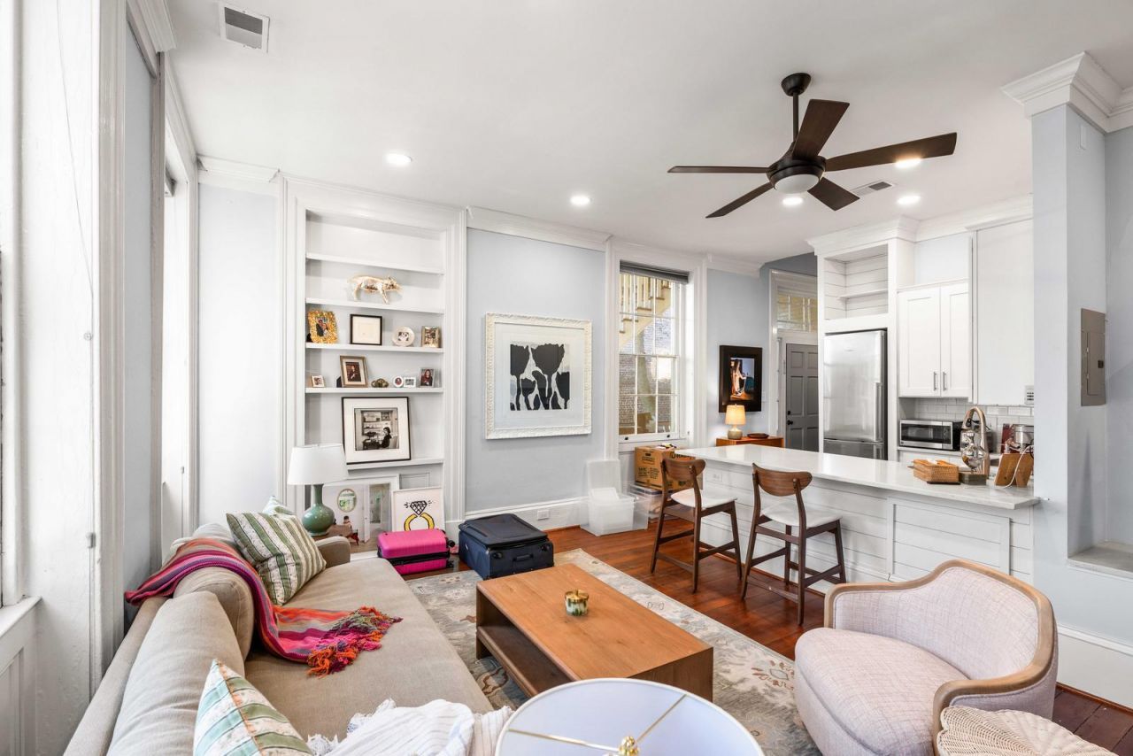 49 Smith Street Photo 55