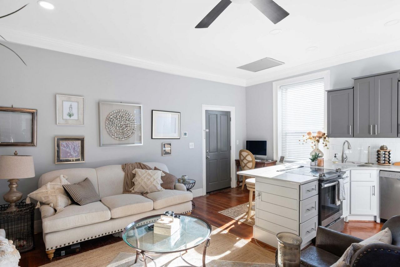 49 Smith Street Photo 75