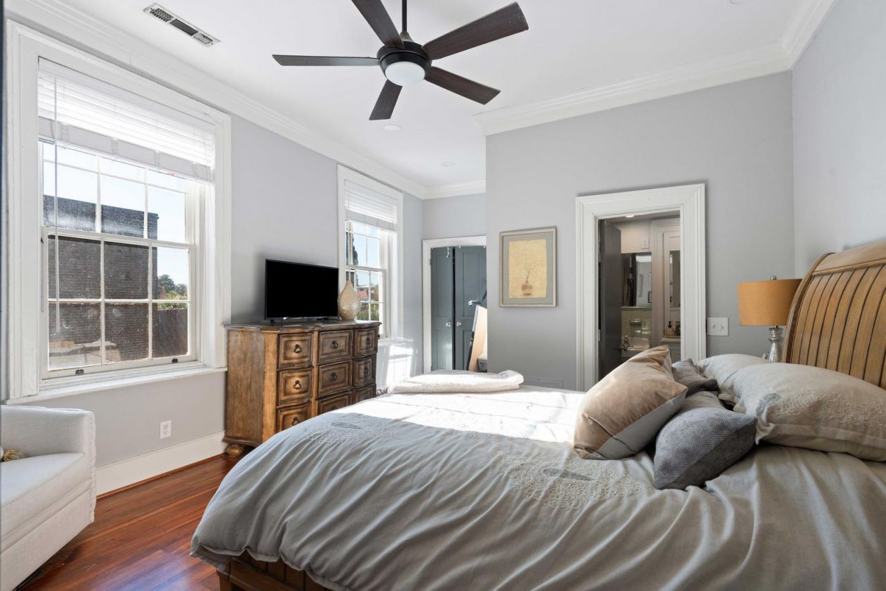 49 Smith Street Photo 76