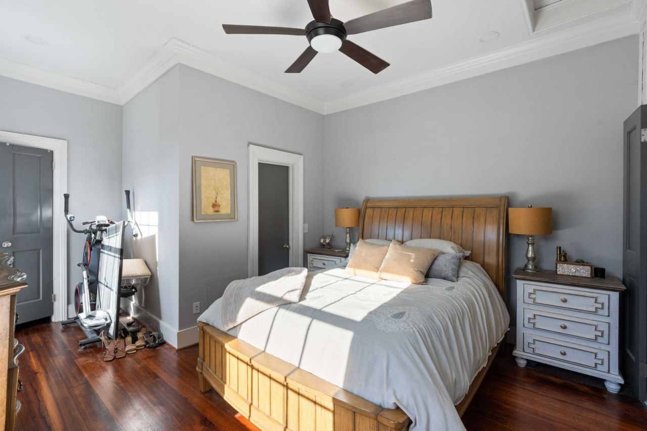 49 Smith Street Photo 77