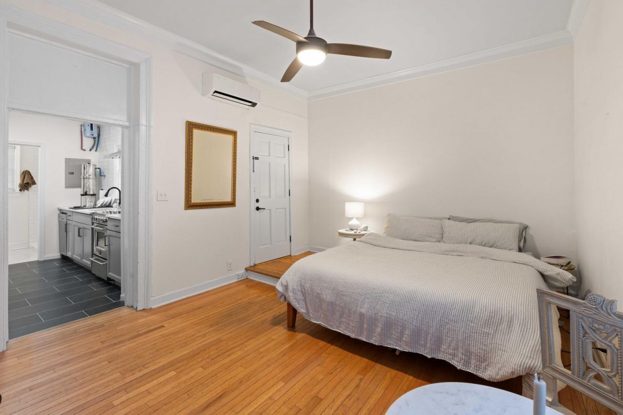 49 Smith Street Photo 81