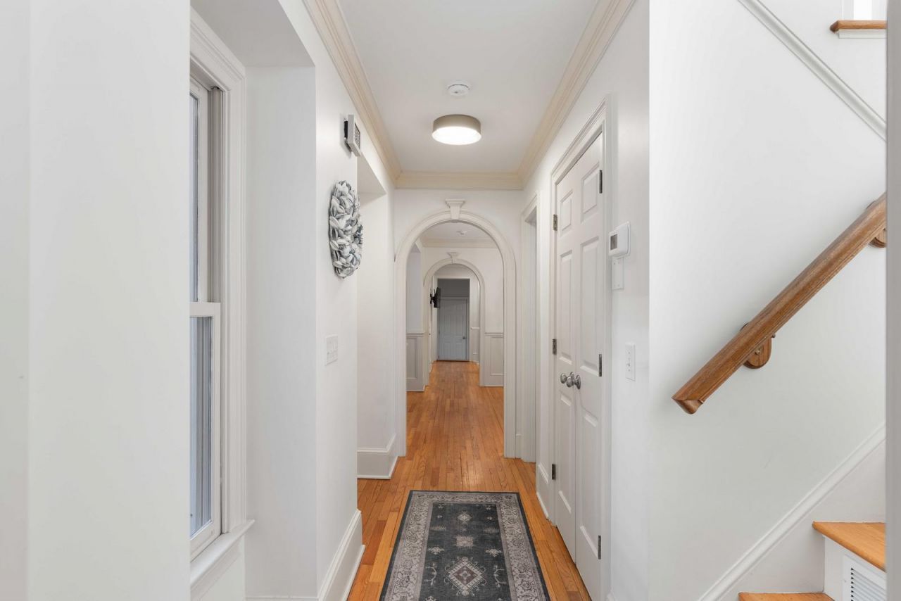 49 Smith Street Photo 9