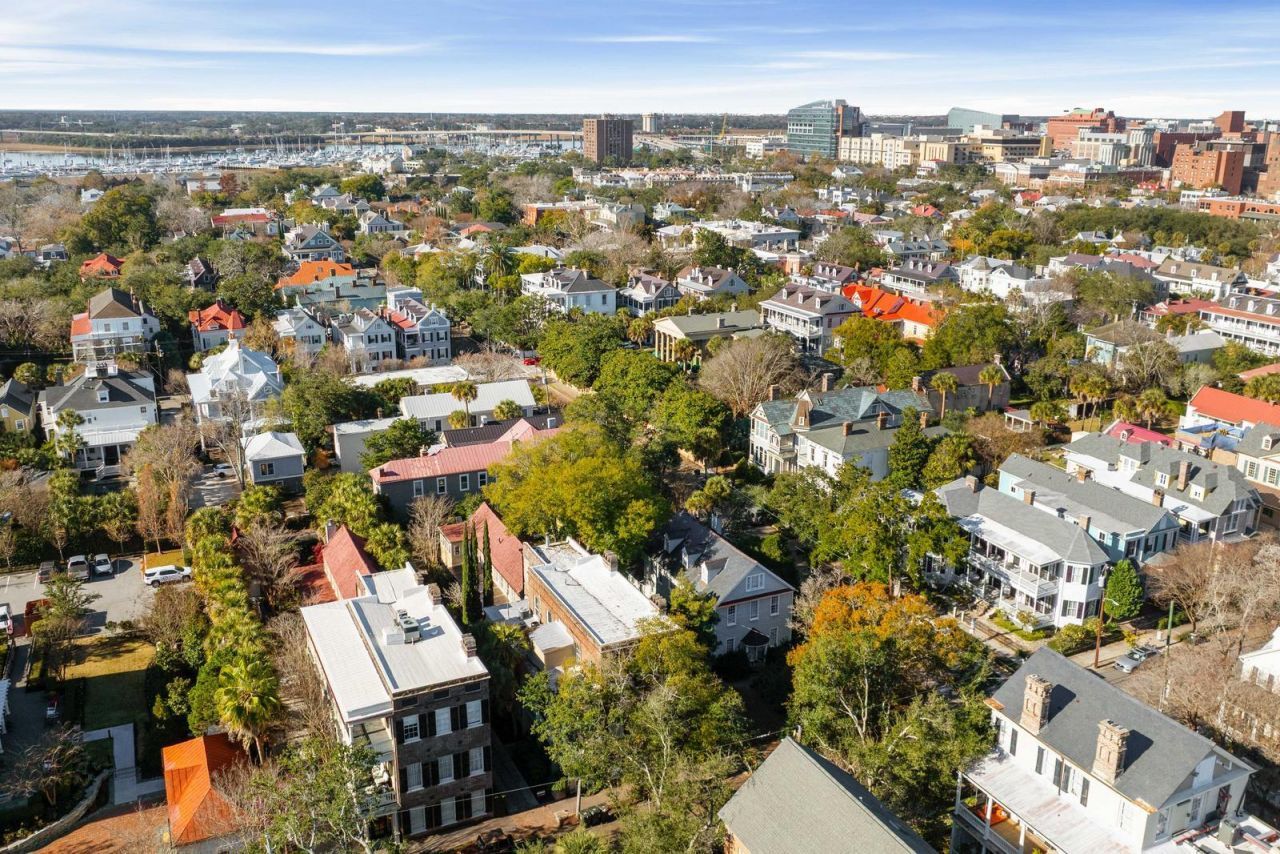 49 Smith Street Photo 96