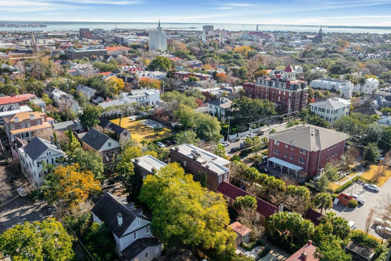 49 Smith Street Photo 97