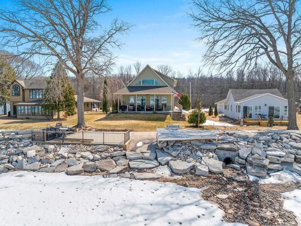 4813 EDGEWATER BEACH ROAD, Green Bay, WI 54311