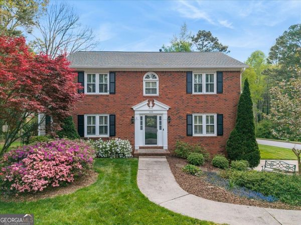 1033 Wash Lee Drive SW, Lilburn, GA 30047