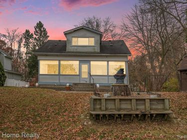 9630 Round Lake Boulevard, White Lake Twp, MI 48386