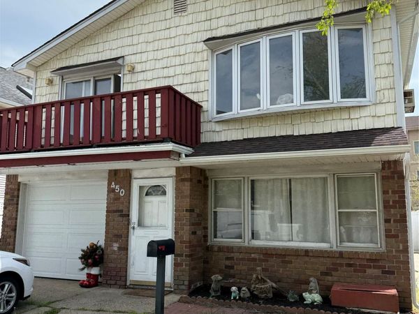 450 E Penn Street , Long Beach, NY 11561