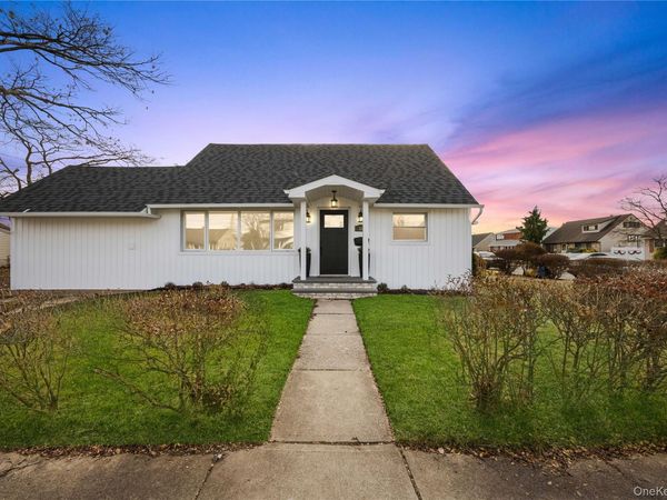 53 Ketcham Avenue , Hicksville, NY 11801