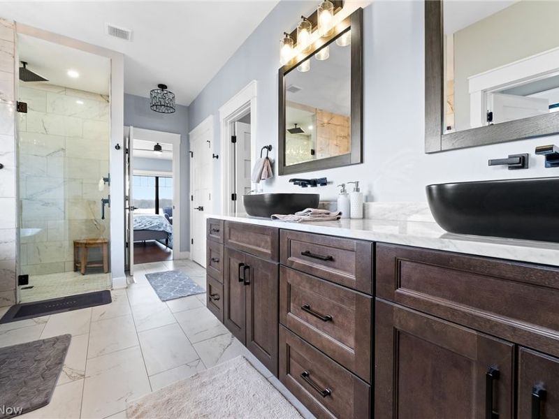 2645 Waters Edge Drive, Columbiana, OH 44408 Photo 18