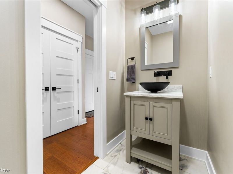 2645 Waters Edge Drive, Columbiana, OH 44408 Photo 24