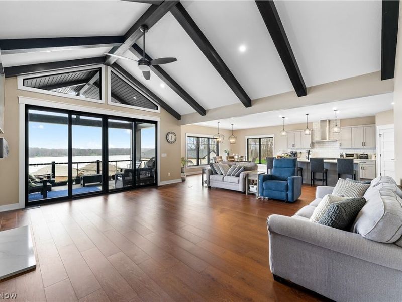 2645 Waters Edge Drive, Columbiana, OH 44408 Photo 3