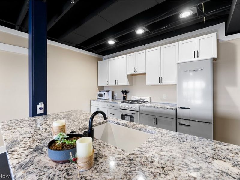 2645 Waters Edge Drive, Columbiana, OH 44408 Photo 31