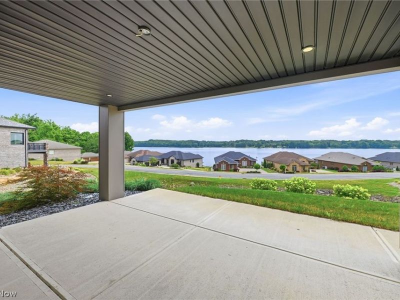 2645 Waters Edge Drive, Columbiana, OH 44408 Photo 35
