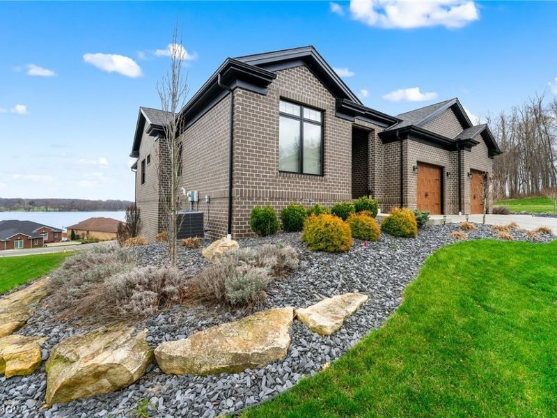 2645 Waters Edge Drive, Columbiana, OH 44408 Photo 48