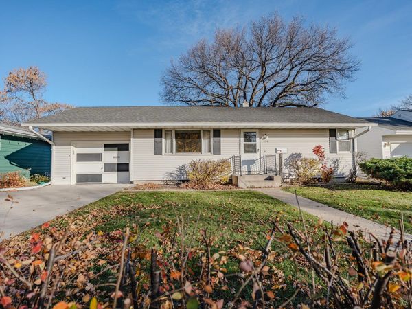 1718 15th Street S, Fargo, ND 58103