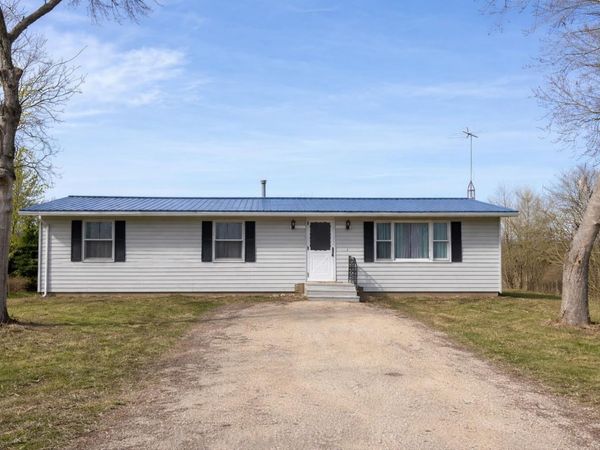 111 Skyline Drive, Guttenberg, IA 52052