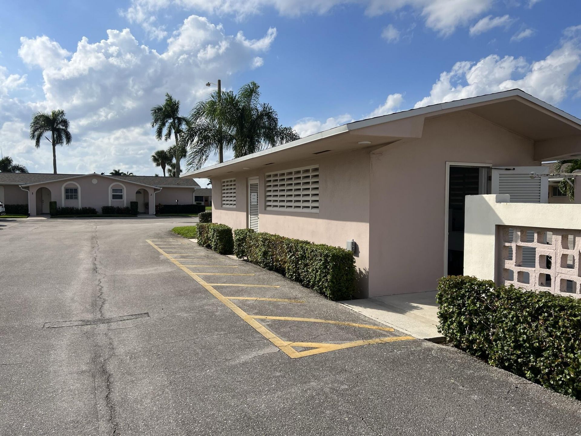 2736 Dudley Drive E, Unit I, West Palm Beach, FL 33415 Photo