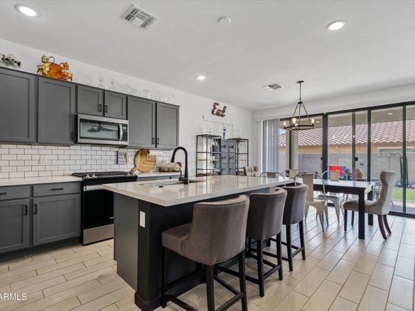 2014 N MARKETSIDE Avenue, Buckeye, AZ 85396