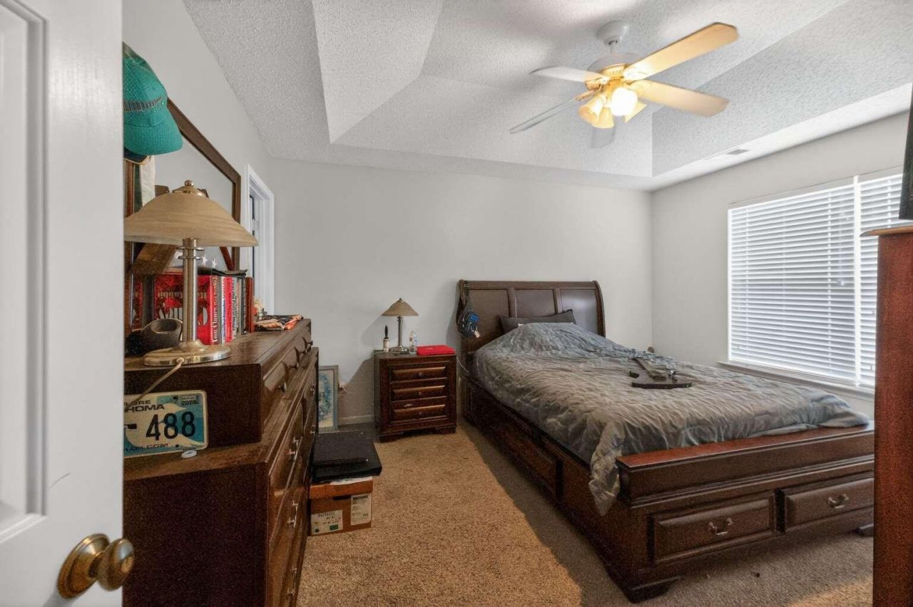 306 Springdale Court Photo 14