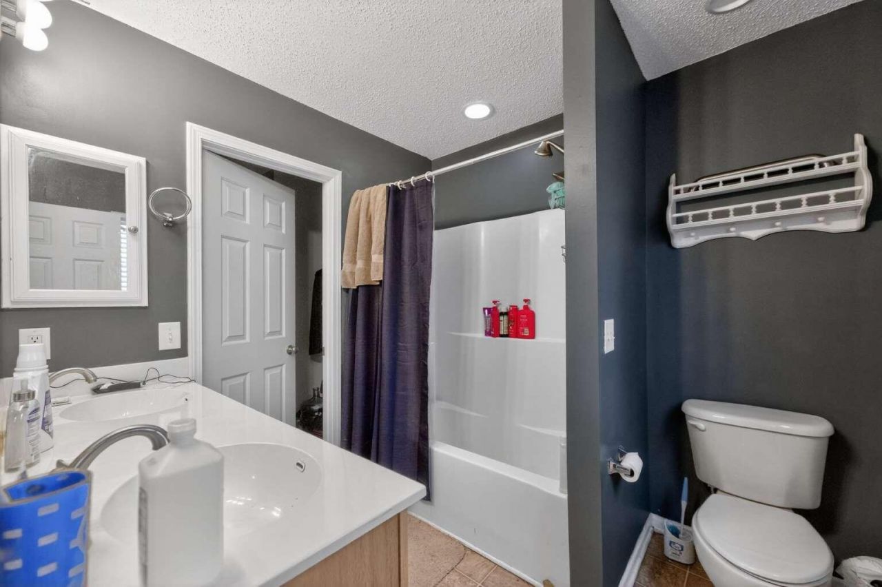 306 Springdale Court Photo 16