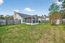 306 Springdale Court photo 4