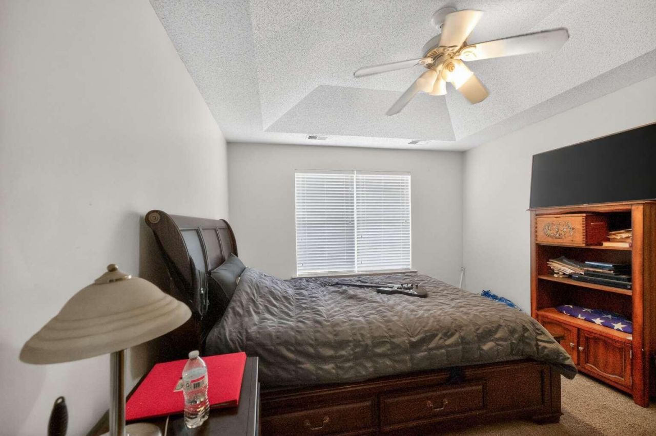 306 Springdale Court Photo 9