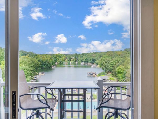 1085 Bluewater #208 DR , Moneta, VA 24121