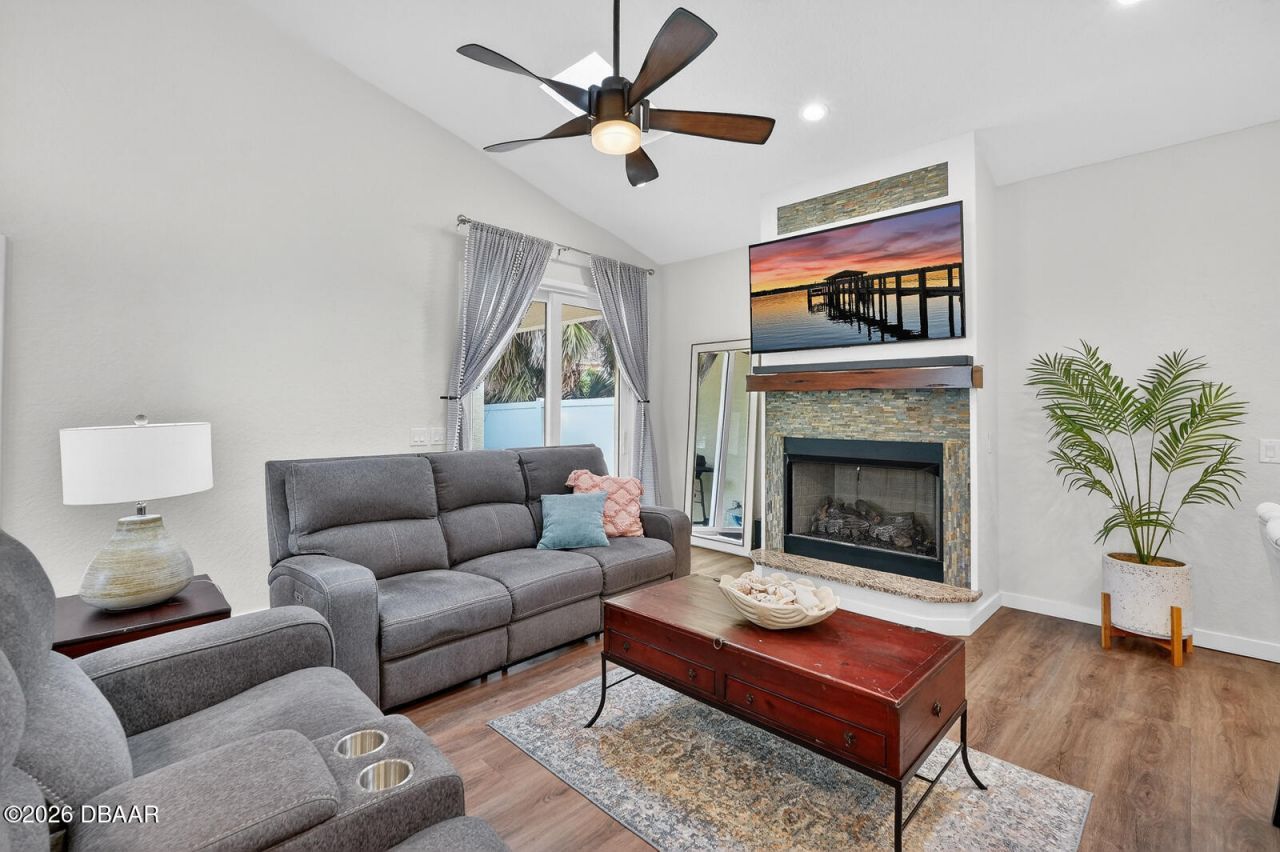 141 Capri Drive, Ormond Beach, FL 32176 Photo
