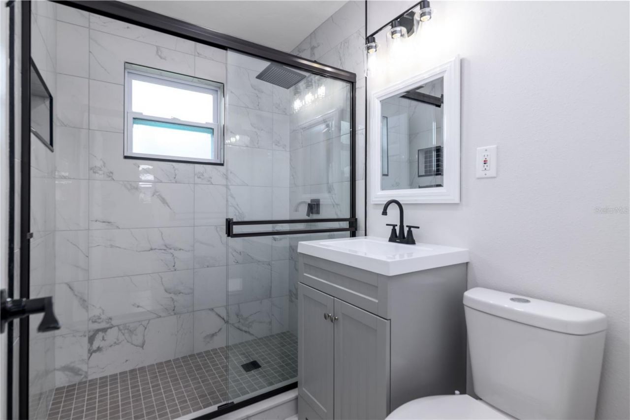 717 W Winifred Street , Avon Park, FL 33825 Photo