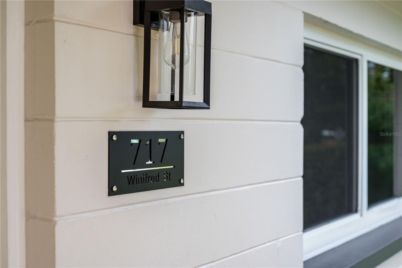 717 W Winifred Street , Avon Park, FL 33825 Photo