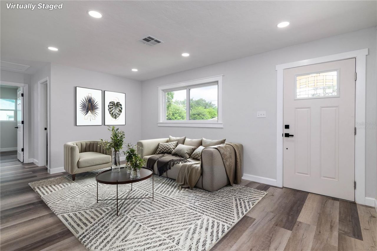 717 W Winifred Street , Avon Park, FL 33825 Photo