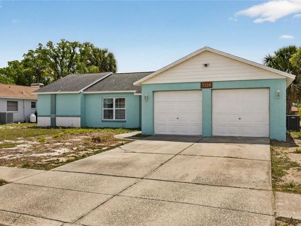 7226 BRAMBLEWOOD DRIVE , PORT RICHEY, FL 34668