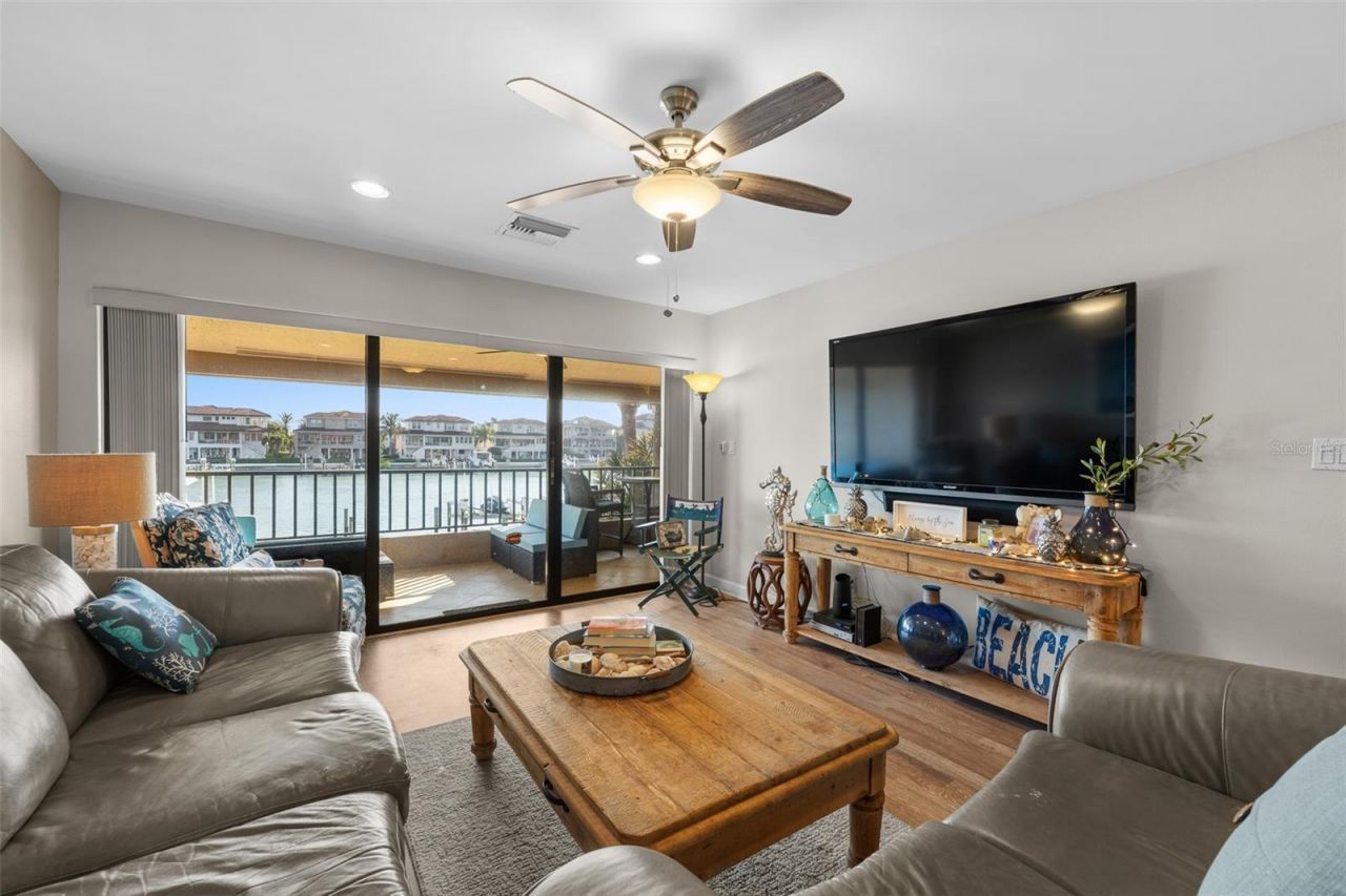 4750 Brittany Drive S, Unit 126, Saint Petersburg, FL 33715 Photo